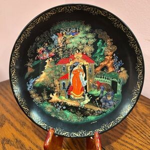 Palekh Decorative Plate with Medieval Scene